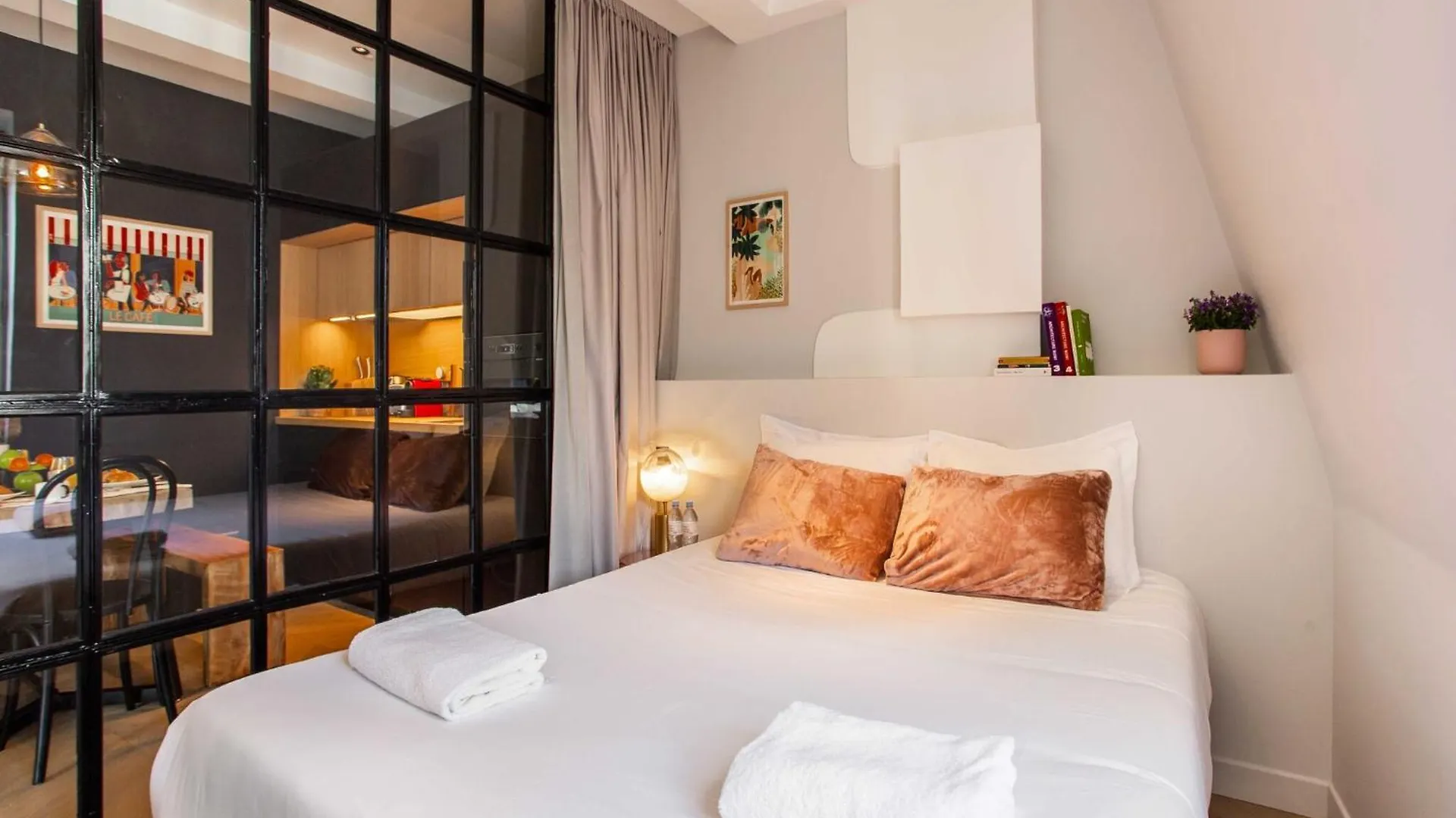 Magnificent 3Br 8P Apartment - Montorgueil 8 Paris