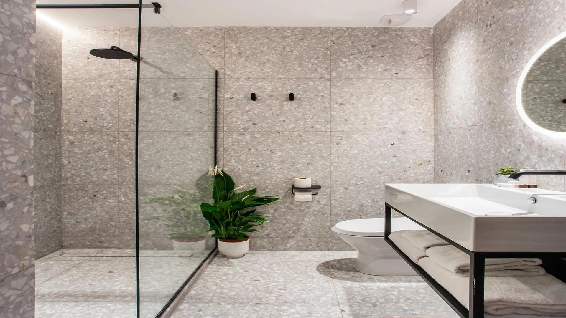 Magnificent 3Br 8P Apartment - Montorgueil 8 Paris 0*,  France